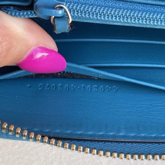 Gucci Blue Guccisima Leather Zip Around Wallet GG - Picture 13 of 14